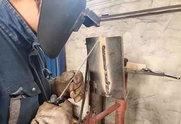 珠海金灣三灶紅旗電工焊工叉車培訓 珠海金灣三灶紅旗電工焊工叉車培訓